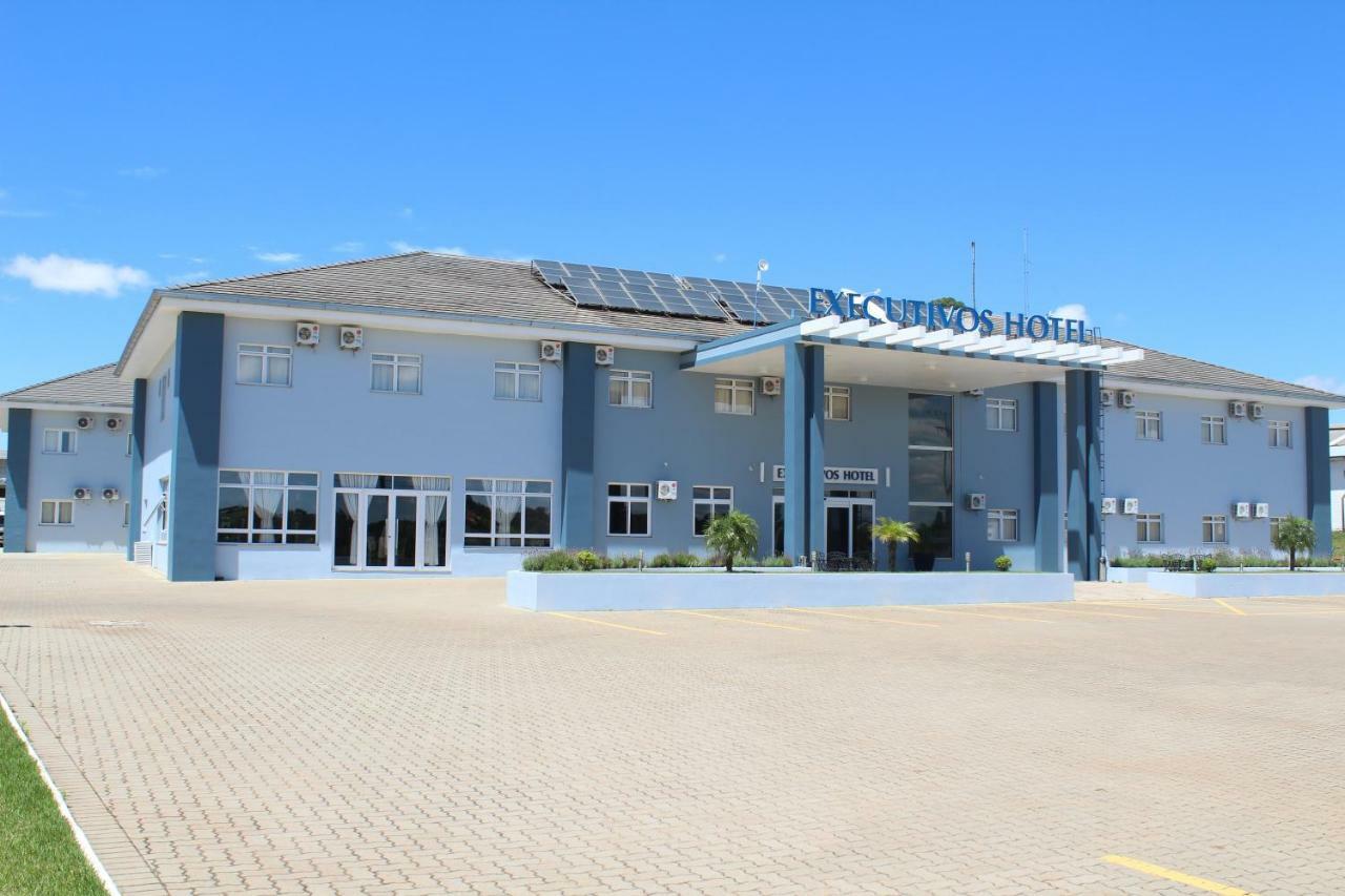 Executivos Hotel Cruz Alta Exterior photo